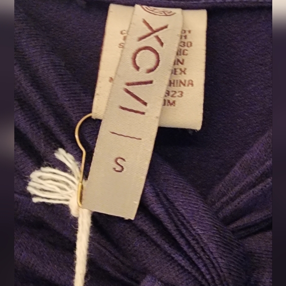 XCVI long sleeve twist neck top in Navy/ leopard print size Small - Picture 9 of 10